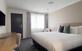 The Phoenix Artesian Spa Resort And Accommodation